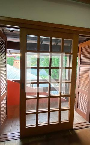 Casa à venda com 411m², 4 quartos e 3 vagasVaranda da Suíte 4