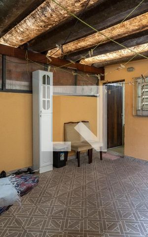 Casa à venda com 164m², 4 quartos e 2 vagas Casa à venda com 164m², 4 quartos e 2 vagasÁrea de Serviço