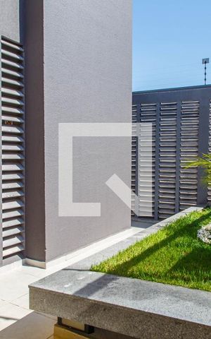 Studio à venda com 28m², 1 quarto e sem vaga Studio à venda com 28m², 1 quarto e sem vagaEntrada
