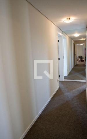 Apartamento à venda com 187m², 4 quartos e 2 vagasCorredor