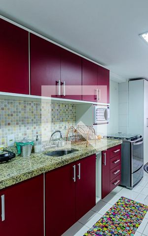 Apartamento à venda com 111m², 3 quartos e 2 vagas Apartamento à venda com 111m², 3 quartos e 2 vagasCozinha