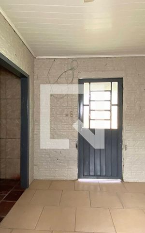 Casa à venda com 50m², 6 quartos e 2 vagasSala