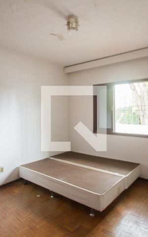 Casa à venda com 260m², 3 quartos e 4 vagasSuíte 1
