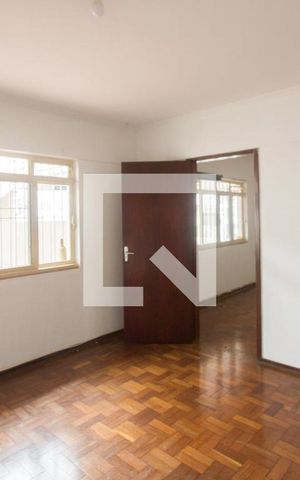 Casa à venda com 260m², 3 quartos e 4 vagasSala 3
