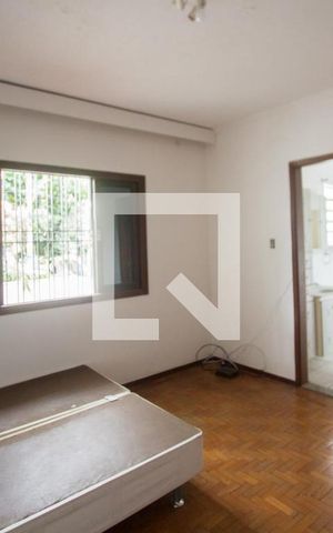 Casa à venda com 260m², 3 quartos e 4 vagasSuíte 1
