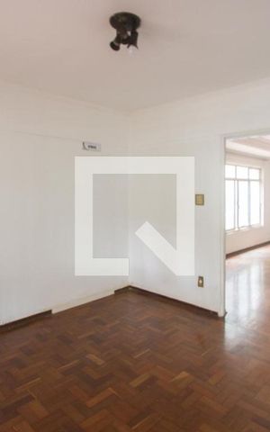 Casa à venda com 260m², 3 quartos e 4 vagasSala 2
