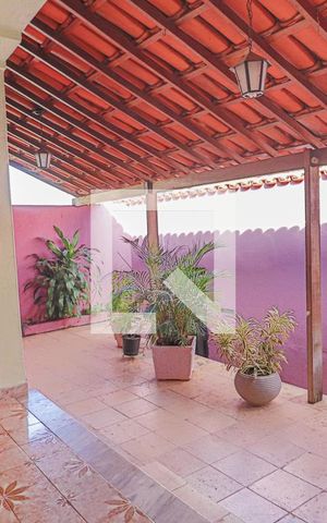 Casa à venda com 450m², 4 quartos e 3 vagasCasa 1 - Varanda da Sala
