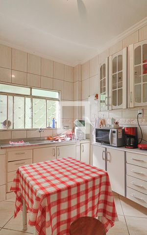 Casa à venda com 450m², 4 quartos e 3 vagasCasa 1 - Cozinha