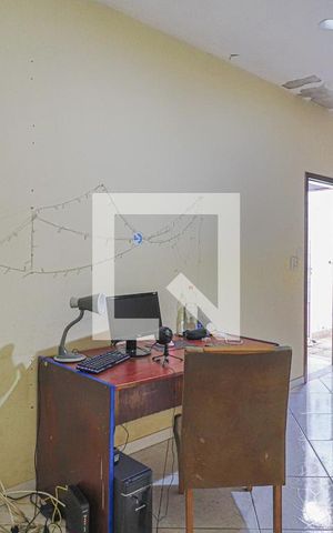 Casa à venda com 450m², 4 quartos e 3 vagasCasa 2 - Quarto 1