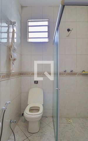 Casa à venda com 450m², 4 quartos e 3 vagasCasa 2 - Banheiro