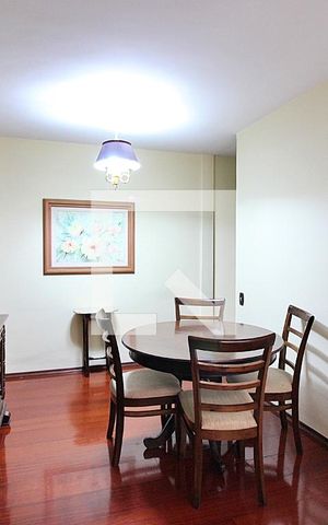 Apartamento para alugar com 65m², 2 quartos e 1 vagaSala
