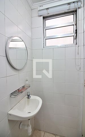 Apartamento para alugar com 65m², 2 quartos e 1 vagaBanheiro de Serviço