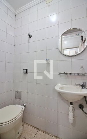 Apartamento para alugar com 65m², 2 quartos e 1 vagaBanheiro de Serviço