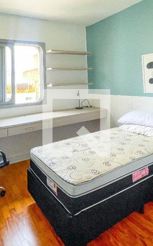 Apartamento para alugar com 100m², 3 quartos e 1 vaga Apartamento para alugar com 100m², 3 quartos e 1 vagaQuarto 1