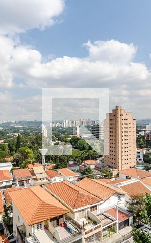 Casa à venda com 279m², 2 quartos e 2 vagas Casa à venda com 279m², 2 quartos e 2 vagasVista