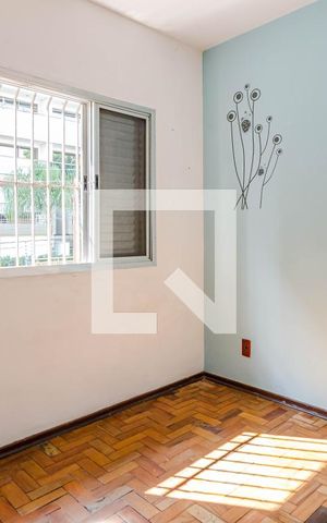 Casa à venda com 279m², 2 quartos e 2 vagas Casa à venda com 279m², 2 quartos e 2 vagasQuarto 1