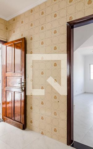 Casa à venda com 279m², 2 quartos e 2 vagas Casa à venda com 279m², 2 quartos e 2 vagasCozinha