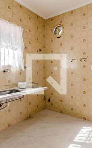 Casa à venda com 279m², 2 quartos e 2 vagas Casa à venda com 279m², 2 quartos e 2 vagasCozinha