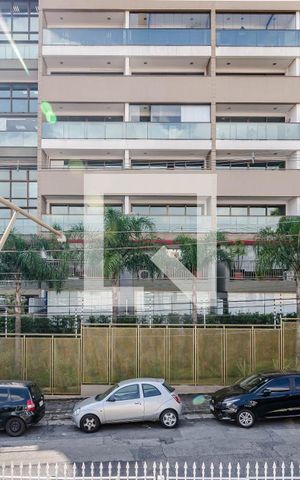 Casa à venda com 279m², 2 quartos e 2 vagas Casa à venda com 279m², 2 quartos e 2 vagasVista