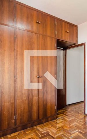 Casa à venda com 279m², 2 quartos e 2 vagas Casa à venda com 279m², 2 quartos e 2 vagasQuarto 2