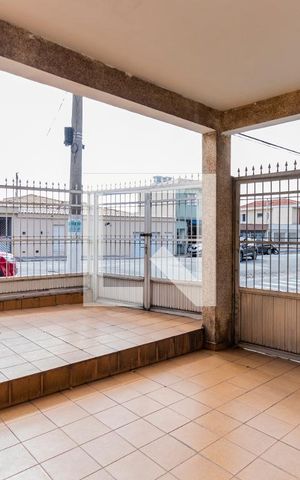 Casa para alugar com 180m², 3 quartos e 2 vagasGaragem