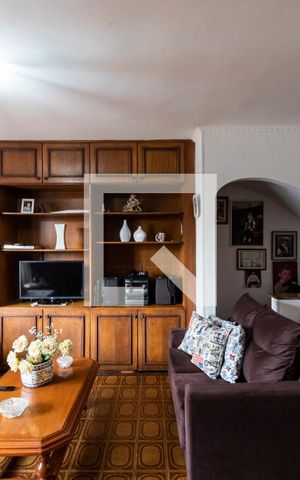 Casa para alugar com 180m², 3 quartos e 2 vagas1o. Andar - Sala