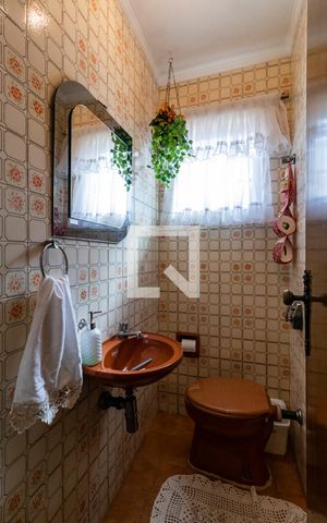 Casa para alugar com 180m², 3 quartos e 2 vagas1o. Andar - Lavabo