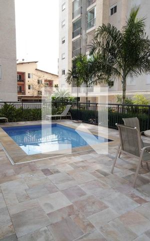 Apartamento à venda com 53m², 2 quartos e 1 vaga Apartamento à venda com 53m², 2 quartos e 1 vagaÁrea comum - Piscina