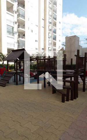 Apartamento à venda com 53m², 2 quartos e 1 vaga Apartamento à venda com 53m², 2 quartos e 1 vagaÁrea Comum - Playground