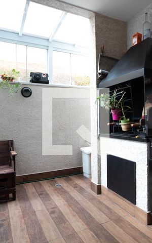 Apartamento à venda com 53m², 2 quartos e 1 vaga Apartamento à venda com 53m², 2 quartos e 1 vagaSacada