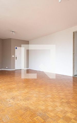 Apartamento à venda com 168m², 3 quartos e 1 vaga Apartamento à venda com 168m², 3 quartos e 1 vagaSala