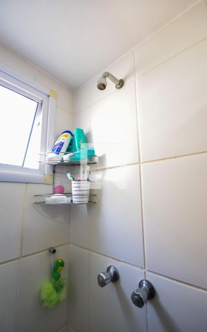 Apartamento à venda com 49m², 2 quartos e 1 vaga Apartamento à venda com 49m², 2 quartos e 1 vagaBanheiro
