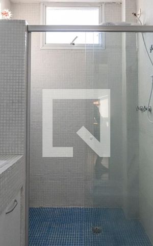 Apartamento para alugar com 61m², 2 quartos e 1 vaga Apartamento para alugar com 61m², 2 quartos e 1 vagaBanheiro