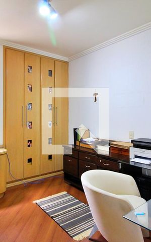 Apartamento à venda com 140m², 3 quartos e 2 vagasQuarto 2