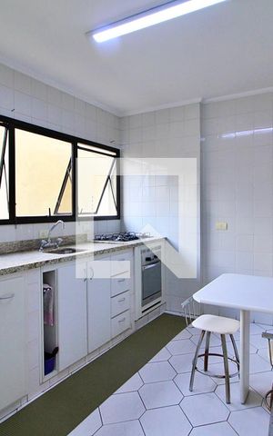 Apartamento à venda com 140m², 3 quartos e 2 vagasCozinha