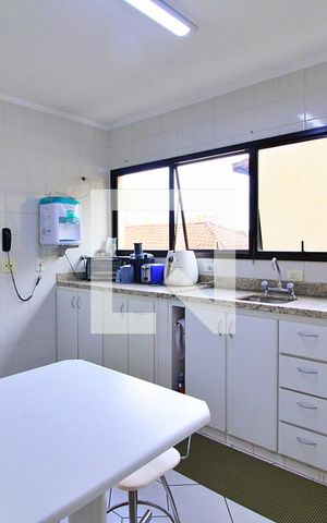 Apartamento à venda com 140m², 3 quartos e 2 vagasCozinha