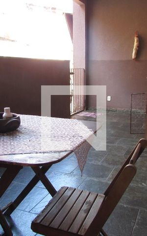 Casa à venda com 160m², 4 quartos e 5 vagasÁrea comum