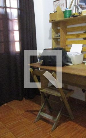 Casa à venda com 160m², 4 quartos e 5 vagasEscritório