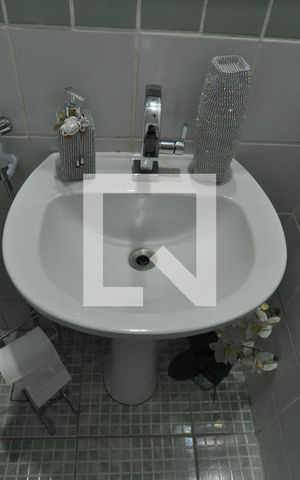Apartamento à venda com 64m², 3 quartos e 1 vagaBanheiro Corredor