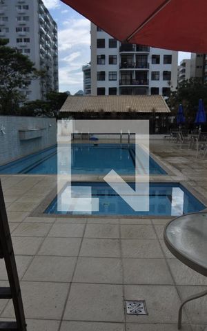 Apartamento à venda com 64m², 3 quartos e 1 vagaPiscina