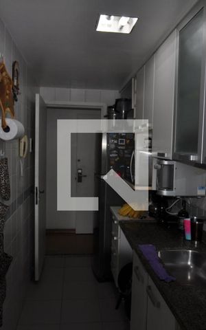 Apartamento à venda com 64m², 3 quartos e 1 vagaCozinha - Armários
