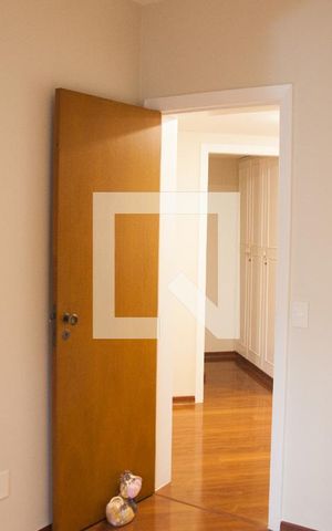 Apartamento à venda com 169m², 3 quartos e 4 vagasQuarto 2 - Suíte