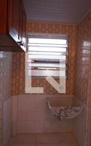 Casa para alugar com 49m², 1 quarto e 1 vagaÁrea de Serviço