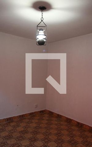 Casa para alugar com 49m², 1 quarto e 1 vagaSala