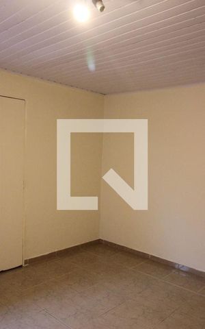 Casa para alugar com 49m², 1 quarto e 1 vagaQuarto