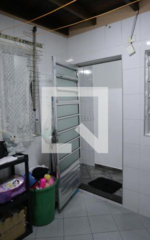 Casa à venda com 130m², 2 quartos e 1 vagaÁrea de Serviço