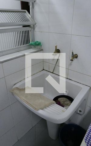 Casa à venda com 130m², 2 quartos e 1 vagaÁrea de Serviço