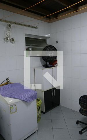 Casa à venda com 130m², 2 quartos e 1 vagaÁrea de Serviço