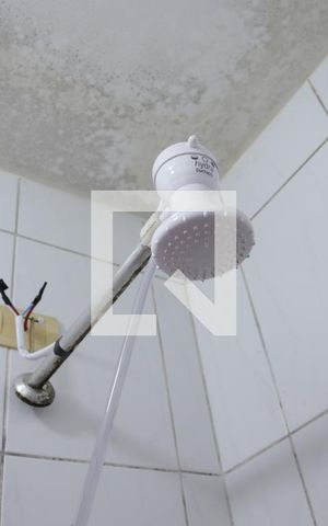 Casa à venda com 130m², 2 quartos e 1 vagaBanheiro 1
