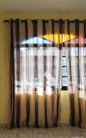 Casa de condomínio à venda com 170m², 5 quartos e 1 vagaSala